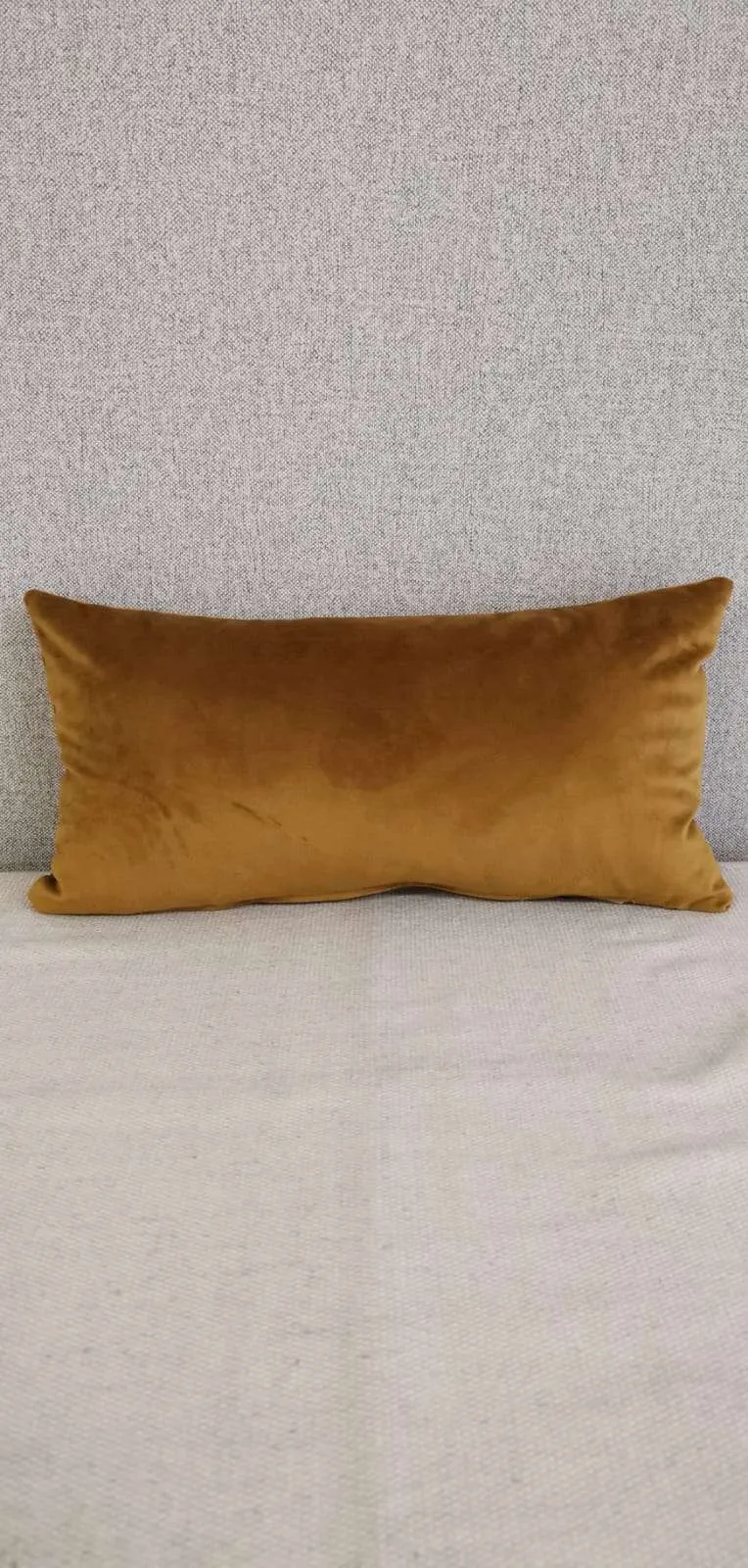 Rectangular decor scatter